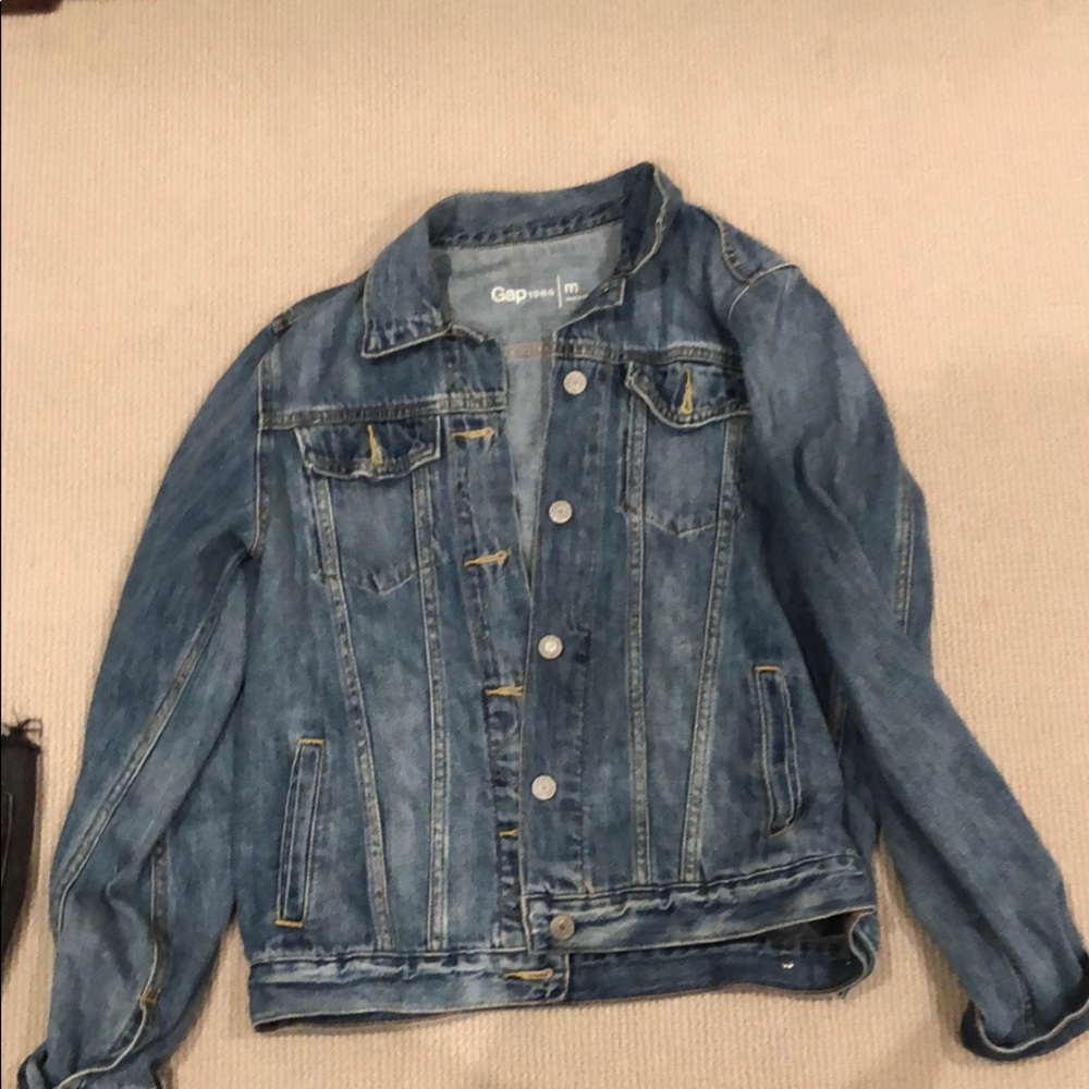 Gap size medium Jean jacket